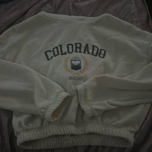 Charlotte Russe cream cropped hoodie “COLORADO - BOULDER” sized medium